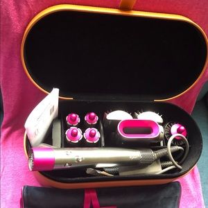 Brand new Dyson Airwrap Complete!